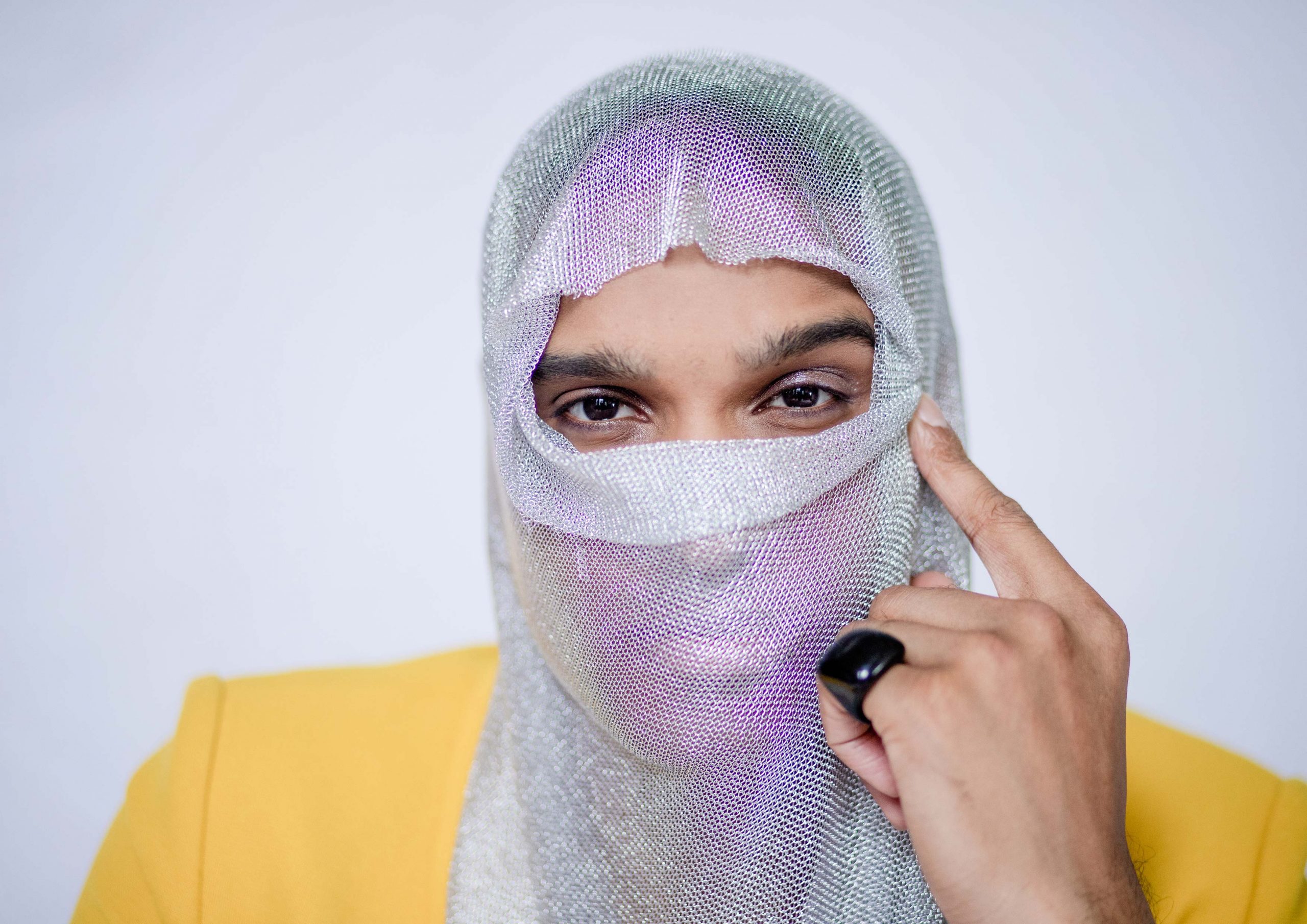 Rosa Raja Video Premiere: Rosa Releases 'Eye Candy'